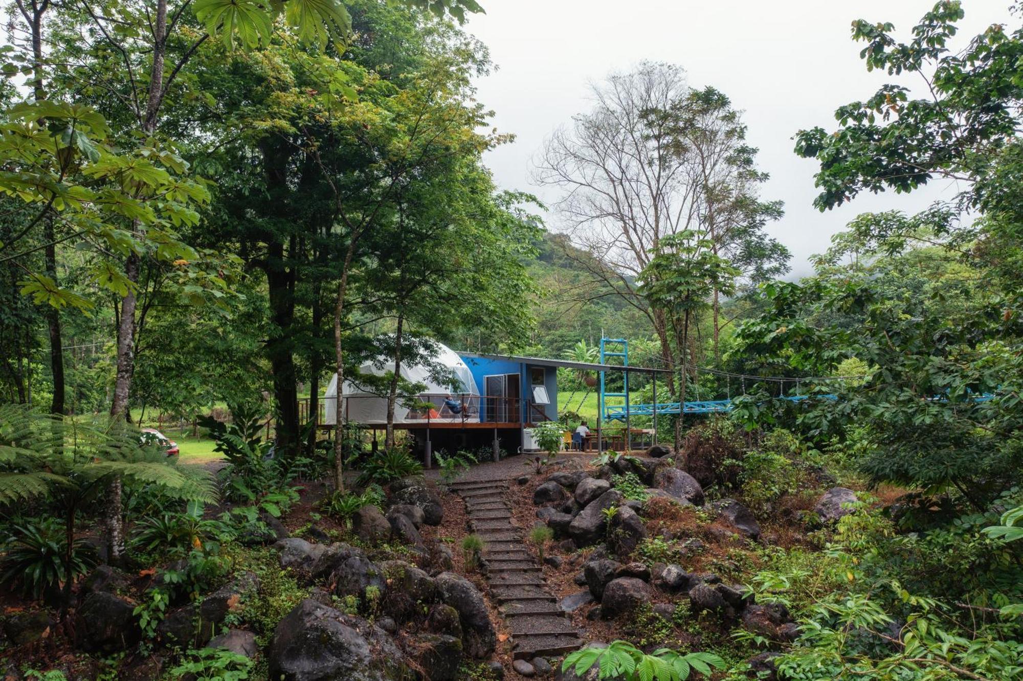 Bitzu Dome-Bijagua Riverside Glamping Exterior photo
