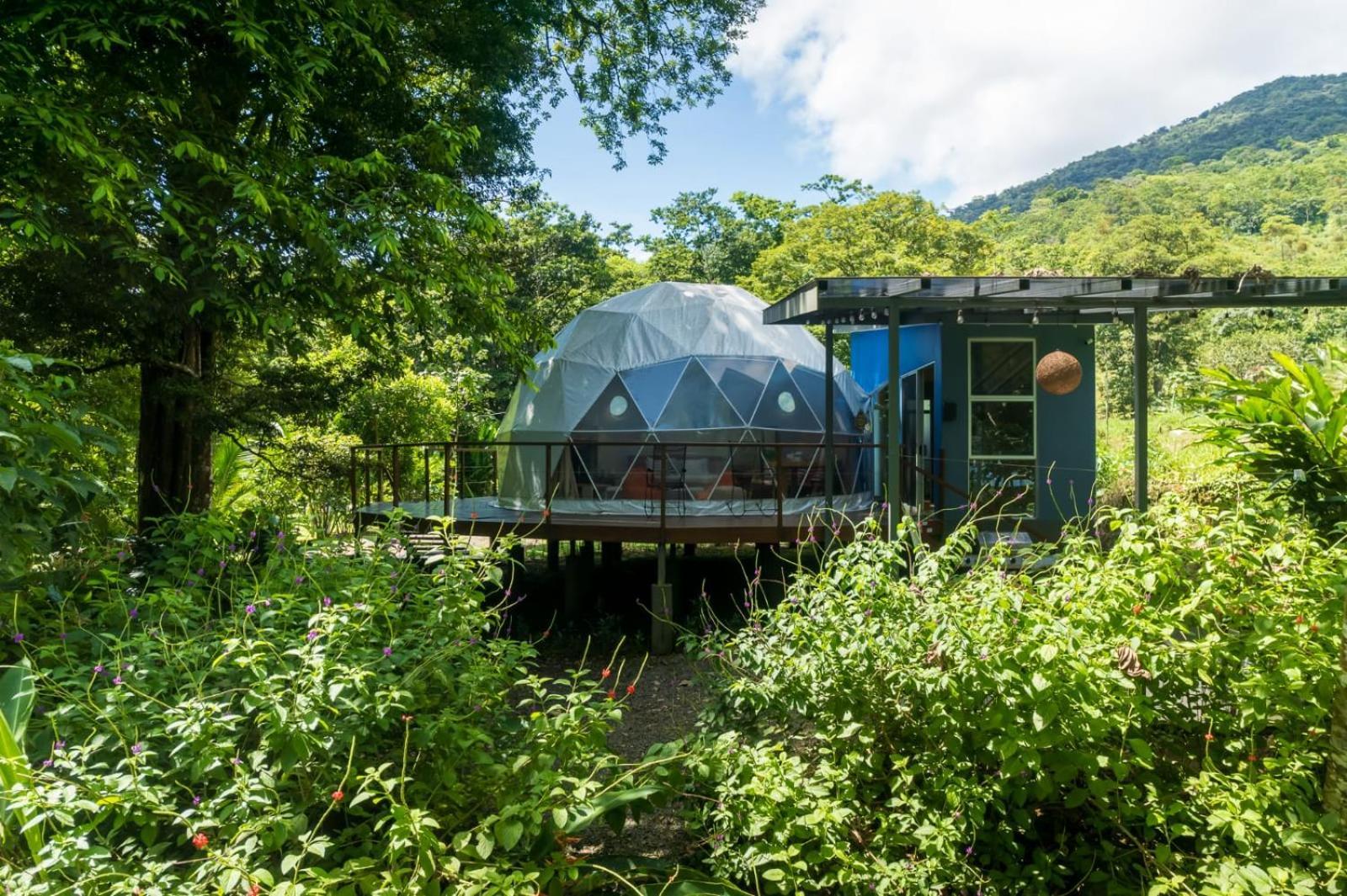 Bitzu Dome-Bijagua Riverside Glamping Exterior photo